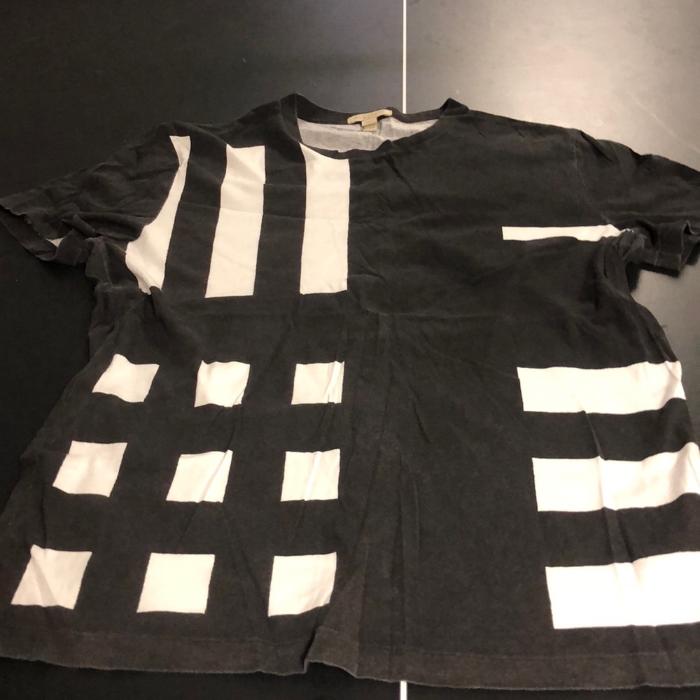 Burberry T-shirt